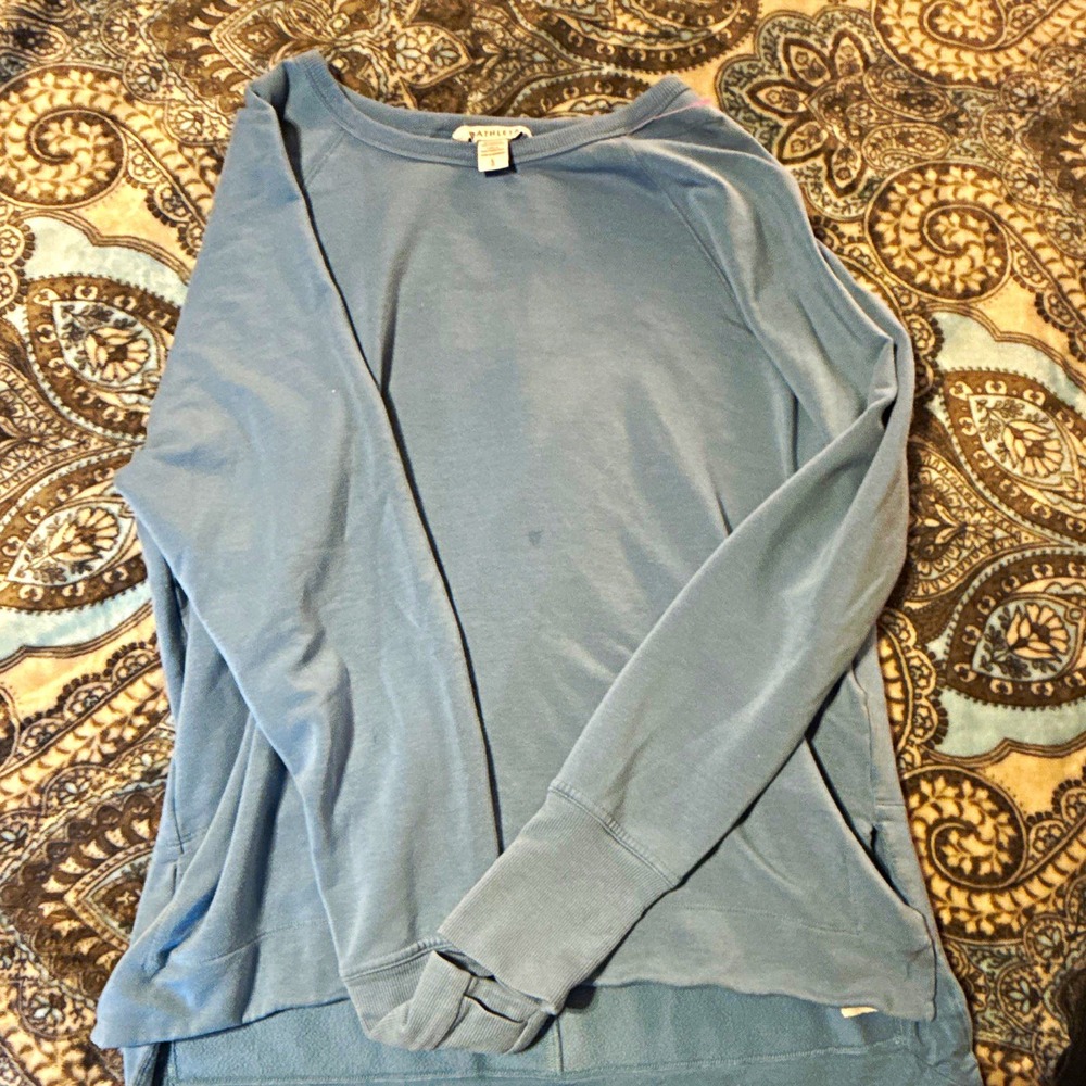 Athleta Women's Blue Lightweight Cotton Pullover Crew Neck Long Sleeve Tee L